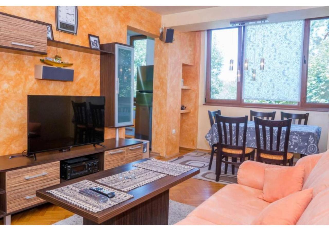 Luxury Apartment On The First Line To The Sea Burgas ภายนอก รูปภาพ